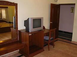 Lloyds Guest House , Krishna street , T. Nagar