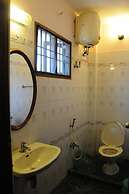 Lloyds Guest House , Krishna street , T. Nagar