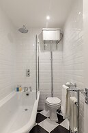 Beautiful 2 Bedroom Garden flat