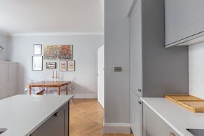 Beautiful 2 Bedroom Garden flat