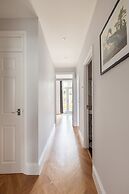 Beautiful 2 Bedroom Garden flat