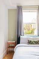 Beautiful 2 Bedroom Garden flat