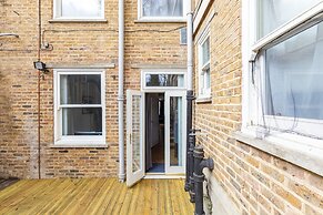 Beautiful 2 Bedroom Garden flat