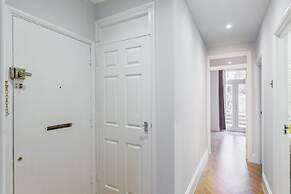 Beautiful 2 Bedroom Garden flat