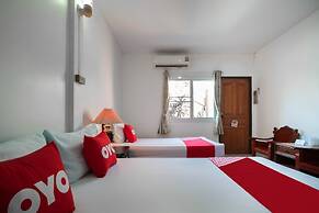 OYO 654 Samanmit Inn Hotel