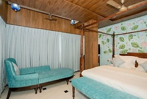 Jheel Hotel and Restaurent