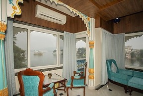 Jheel Hotel and Restaurent