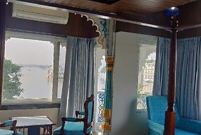 Jheel Hotel and Restaurent