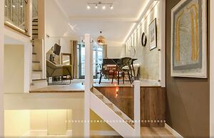 Neon Dream Playfull 2 bedroom