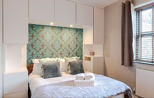 Neon Dream Playfull 2 bedroom