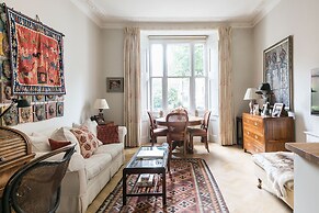 Distinctive Kensington 1-bed flat