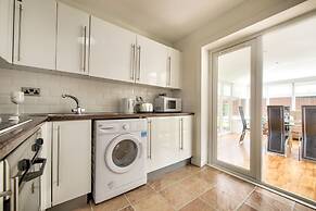 No.17 Serviced Apartment