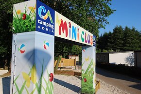 Superior Mobile Homes Kastanija - Campsite