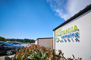 Superior Mobile Homes Kastanija - Campsite