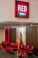 Radisson RED Hotel London Heathrow