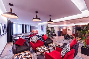 Radisson RED Hotel London Heathrow
