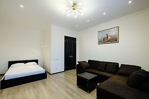 Apart Petrovskie on Kartashova 29B