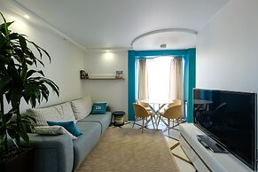 Apartment Petrovskie on Savinykh 4A