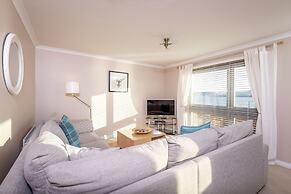 Tay Pearls - Marine Parade