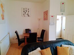 The Windsor Garden Apartment