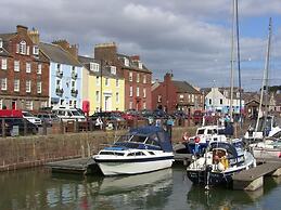 Tay Pearls - The Nestings