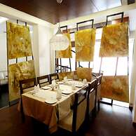 Hotel Regency Square