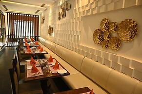 Hotel Regency Square