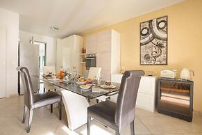 1738 Tenuta degli Ulivi by Perle di Puglia