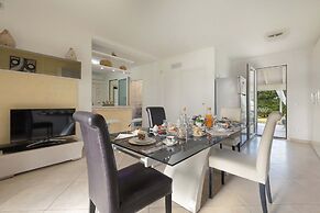 1738 Tenuta degli Ulivi by Perle di Puglia