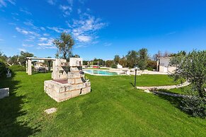 1738 Tenuta degli Ulivi by Perle di Puglia