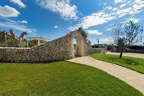 1738 Tenuta degli Ulivi by Perle di Puglia