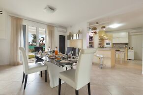 1738 Tenuta degli Ulivi by Perle di Puglia