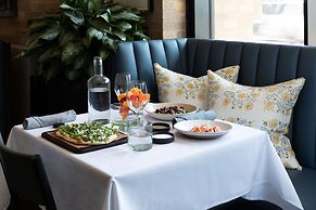 Canopy by Hilton Austin Downtown