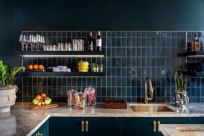 Canopy by Hilton Philadelphia Center City