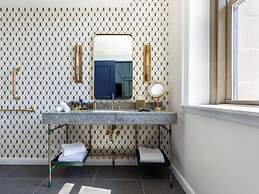 Canopy by Hilton Philadelphia Center City