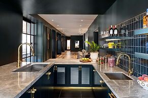 Canopy by Hilton Philadelphia Center City