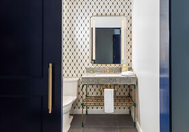 Canopy by Hilton Philadelphia Center City