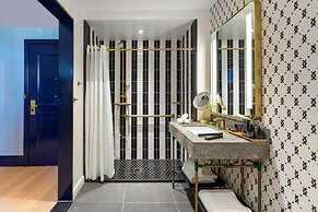 Canopy by Hilton Philadelphia Center City