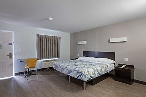Motel 6 Show Low, AZ