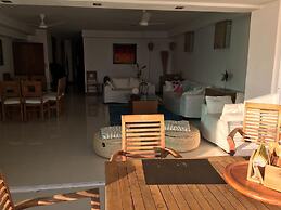 JUUB Acapulco, Exclusive Beachfront Apartment