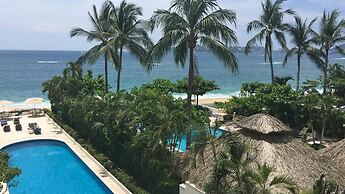 JUUB Acapulco, Exclusive Beachfront Apartment