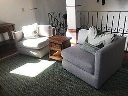 Pet Friendly Casa Studio in the Woods