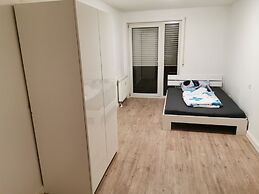 Nice Flat near Town Center & Wöhrder See