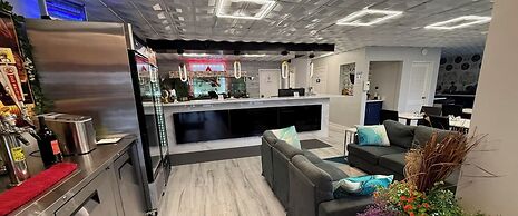 Lx Hotel, Powered by ACW Circle
