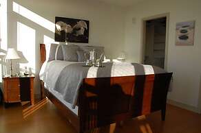 The Emperor at the Juliet