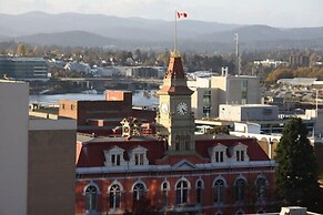 The Emperor at the Juliet