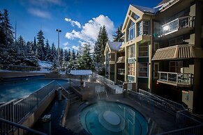 Woodrun Lodge by Whistler Premier