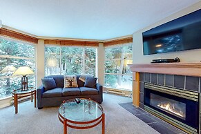 Woodrun Lodge by Whistler Premier