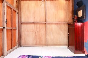 Segajih Central Stay and Education