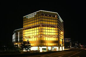 Yokohama Minamimirai Manyo-Club